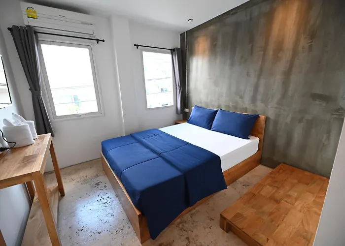 Sribumpen Hostel *